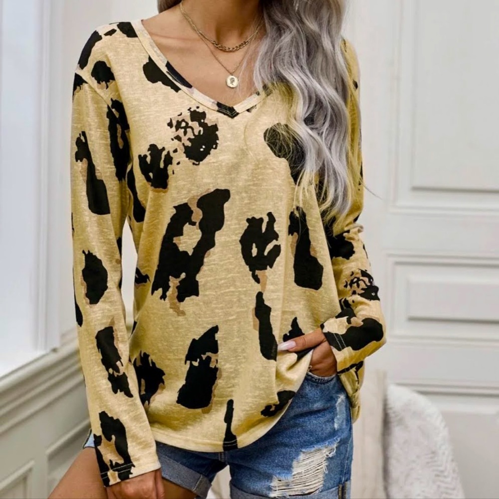 Large Leopard print Long Sleeve
